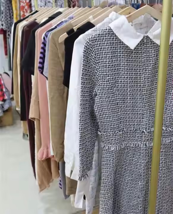 Wholesale Women's Clothing Casual Autumn and Winter Long-sleeved Elegant Mixed Women's Clothing Inventory Random Shipment